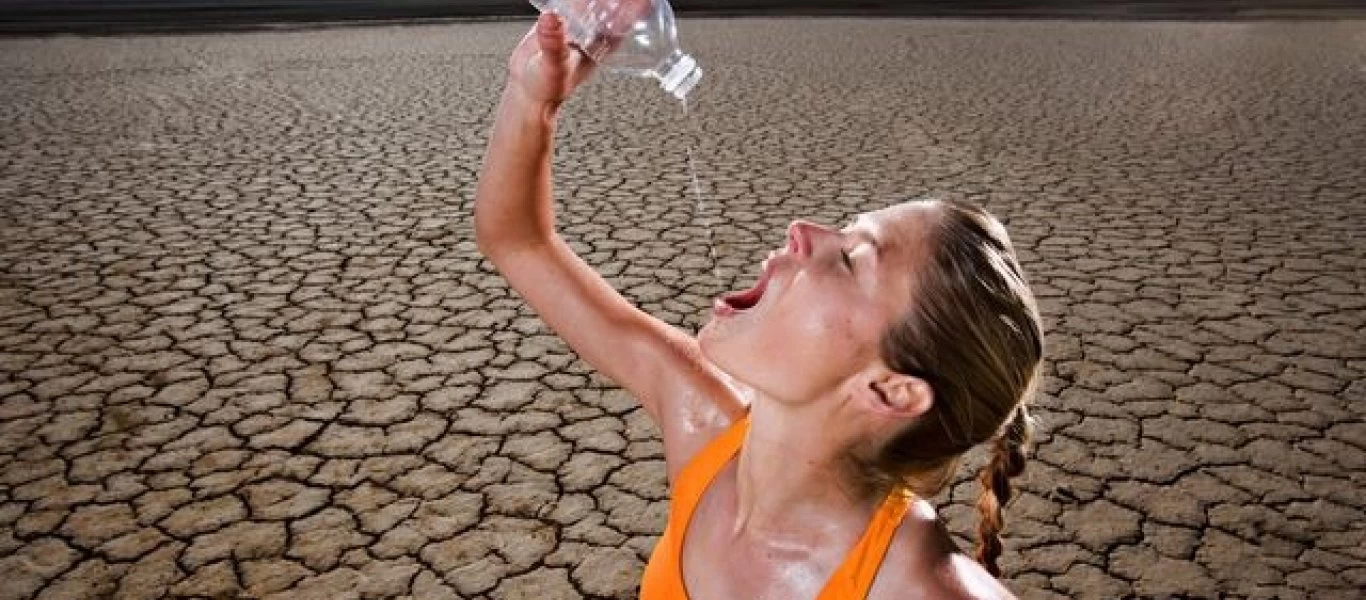 Τέσσερα σημάδια που σας προειδοποιούν ότι το σώμα σας έχει αφυδατωθεί